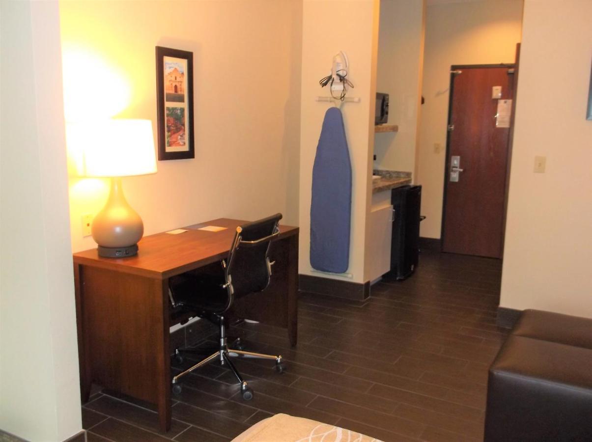 Comfort Inn & Suites Seguin Εξωτερικό φωτογραφία